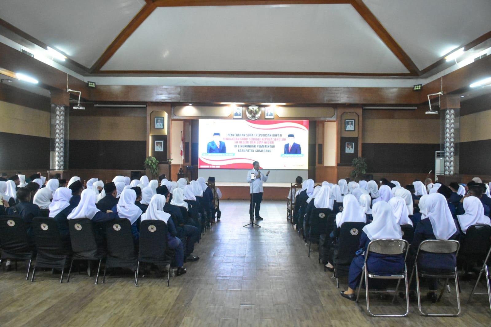 Pelantikan 120 Kepala Sekolah SD dan SMP Lingkup Pemda Sumedang 