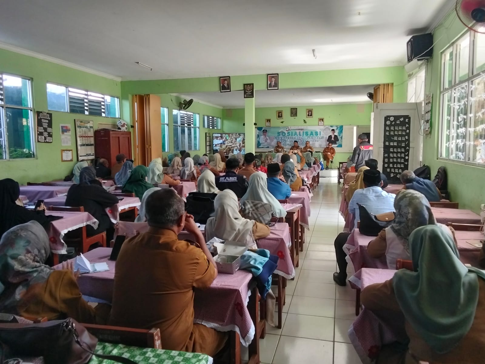 Pastikan Anak Usia SLTP Sekolah, Disdik Kabupaten Bandung Intensifkan Sosialisasi SPMB 2026/2027