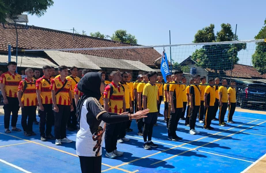 Sambut Hari Bhayangkara ke-80, Turnamen Bola Voli Kapolres Sumedang Resmi Dibuka 